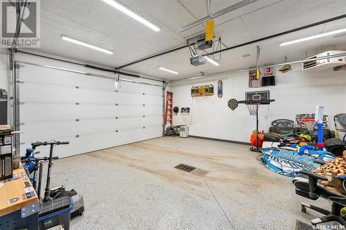 829 Vaughan Street Sw, Moose Jaw, SK - Indoor Photo Showing Garage