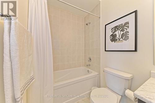 2404 Edward Leaver Trail, Oakville, ON - Indoor Photo Showing Bathroom