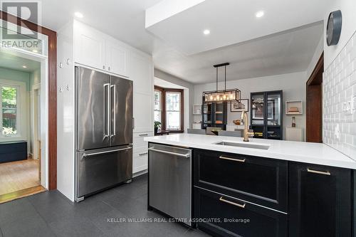 24 Ellen Street, Brampton, ON - Indoor Photo Showing Kitchen