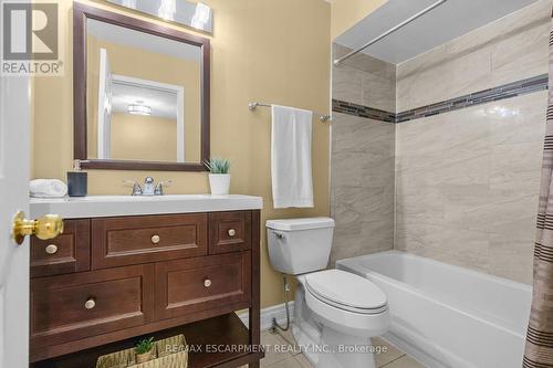 26 - 6060 Snowy Owl Crescent, Mississauga, ON - Indoor Photo Showing Bathroom