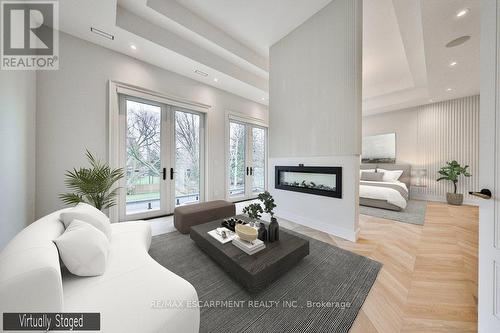 556 Fourth Line, Oakville, ON - Indoor Photo Showing Living Room With Fireplace