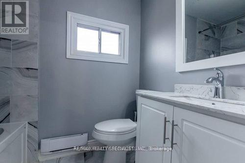 7 Grand Rapids Square, Brampton, ON - Indoor Photo Showing Bathroom