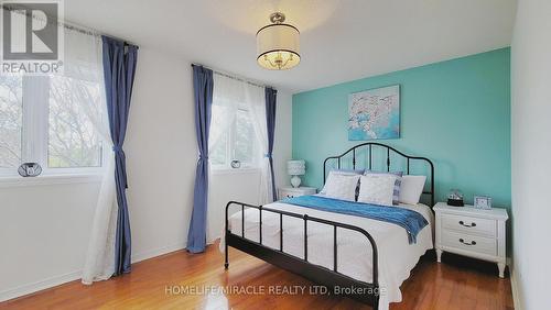 137 Van Scott Drive, Brampton, ON - Indoor Photo Showing Bedroom