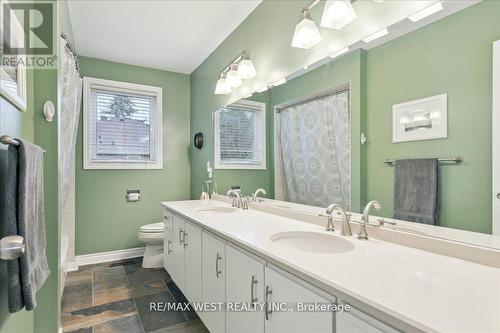 20 Iris Crescent, Brampton (Snelgrove), ON - Indoor Photo Showing Bathroom