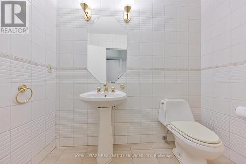 19 Ridgegate Crescent, Toronto, ON - Indoor Photo Showing Bathroom