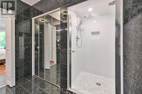 19 Ridgegate Crescent, Toronto, ON - Indoor Photo Showing Bathroom