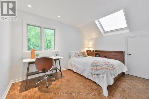 19 Ridgegate Crescent, Toronto, ON - Indoor Photo Showing Bedroom