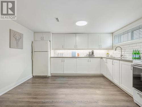 54 Exbury Road, Toronto, ON - Indoor Photo Showing Kitchen