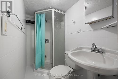 46 Turks Road, Toronto, ON - Indoor Photo Showing Bathroom