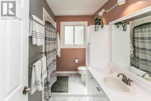 6969 Pamplona Mews, Mississauga, ON - Indoor Photo Showing Bathroom