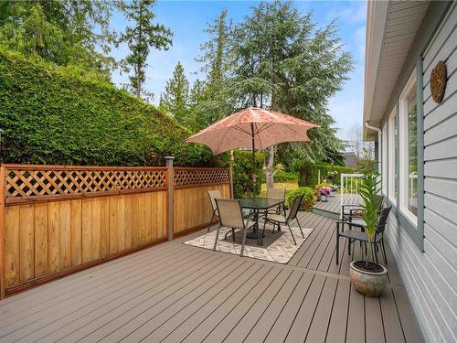 1285 Oceanside Dr, Qualicum Beach, BC 