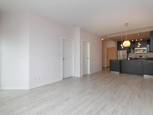 445-2871 Jacklin Rd, Langford, BC - Indoor Photo Showing Kitchen