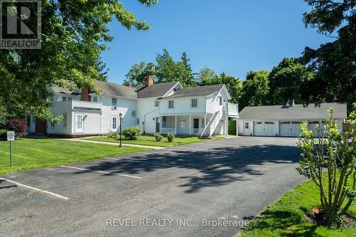 415 Regent Street, Niagara-On-The-Lake, ON - Outdoor With Facade