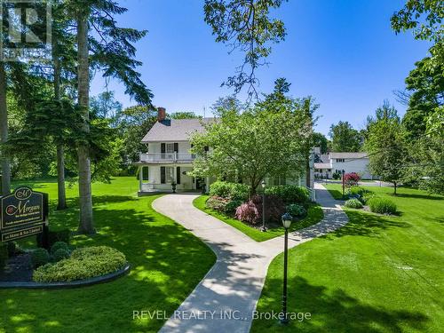 415 Regent Street, Niagara-On-The-Lake, ON - Outdoor