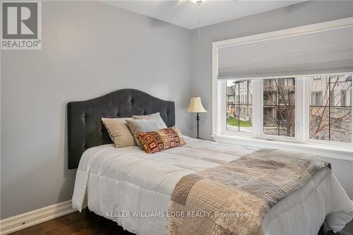 61 Southshore Crescent, Hamilton, ON - Indoor Photo Showing Bedroom