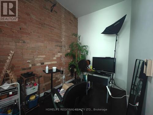 130 Shuter Street, Toronto (Moss Park), ON - Indoor Photo Showing Other Room