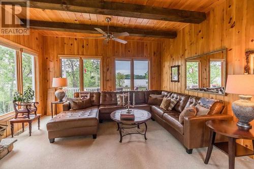 159 Mount Zion Rd, Bruce Mines, ON - Indoor Photo Showing Living Room