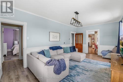 2090 Burnbrae Road, Trent Hills, ON - Indoor Photo Showing Living Room