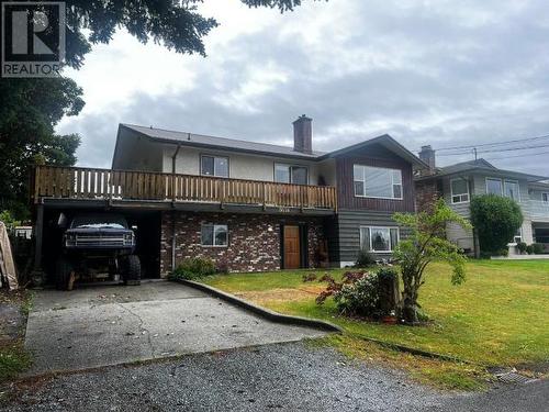 3638 Manitoba Ave, Powell River, BC - Outdoor