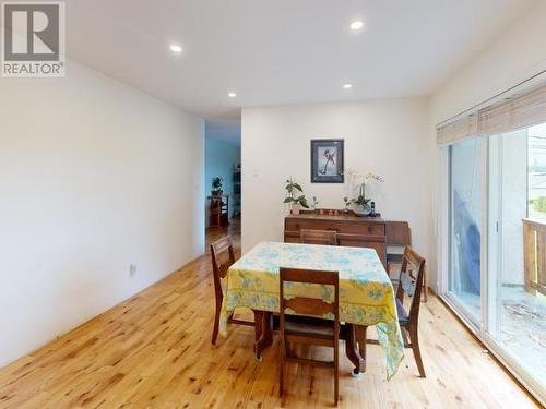 3638 Manitoba Ave, Powell River, BC - Indoor Photo Showing Dining Room