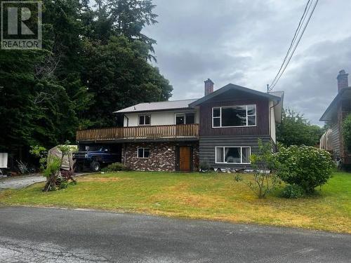 3638 Manitoba Ave, Powell River, BC - Outdoor