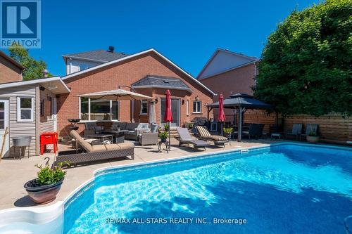 65 Jacob Way, Whitchurch-Stouffville, ON - Outdoor With In Ground Pool