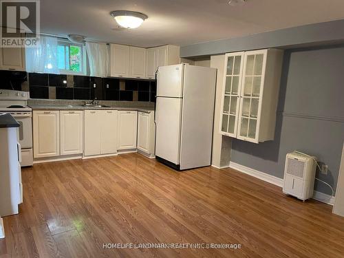 265 Elgin Mills Road W, Richmond Hill, ON - Indoor Photo Showing Kitchen