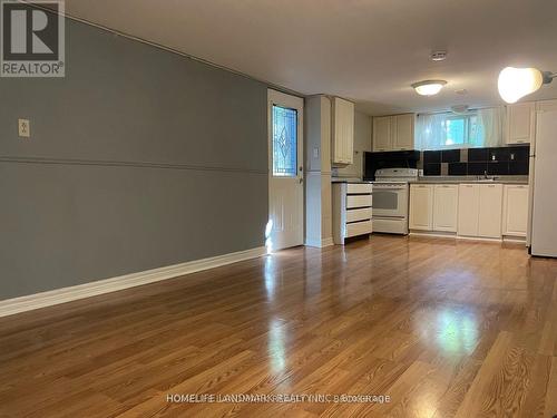 265 Elgin Mills Road W, Richmond Hill, ON - Indoor Photo Showing Kitchen