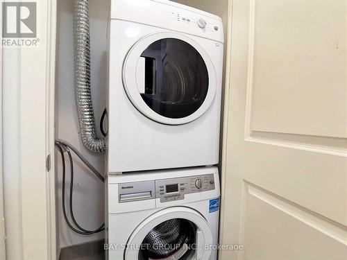 301 - 180 Enterprise Boulevard, Markham, ON - Indoor Photo Showing Laundry Room
