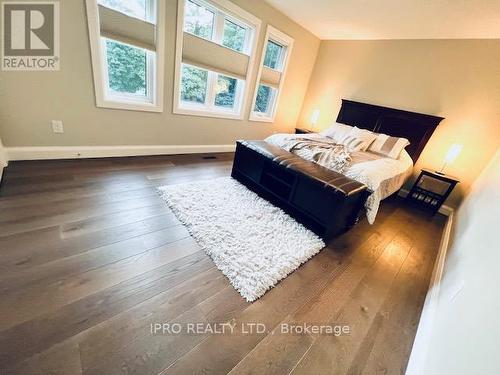 6 Edgecombe Terrace, Springwater, ON - Indoor Photo Showing Bedroom