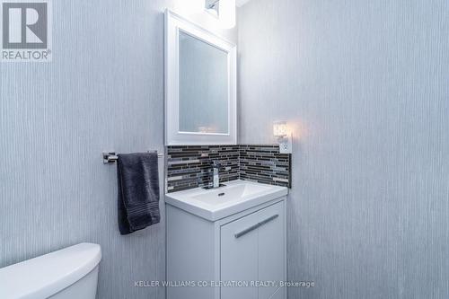 351 Galloway Boulevard, Midland, ON - Indoor Photo Showing Bathroom