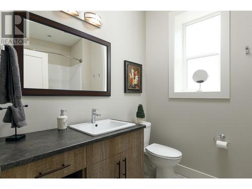 2822 Ourtoland Road, West Kelowna, BC - Indoor Photo Showing Bathroom