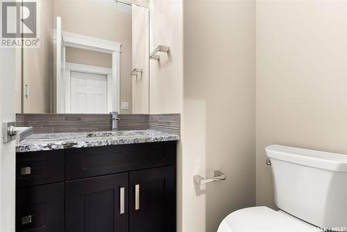 27 College Crescent, White City, SK - Indoor Photo Showing Bathroom