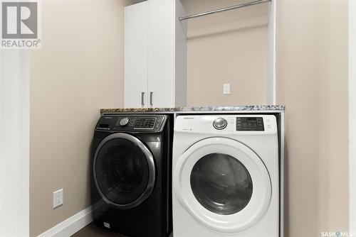 27 College Crescent, White City, SK - Indoor Photo Showing Laundry Room