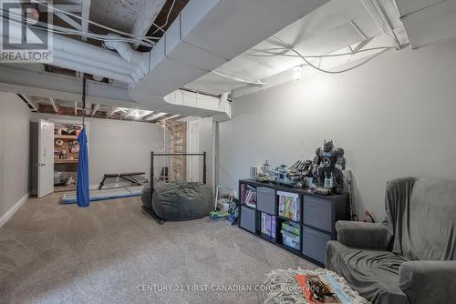 1453 Kostis Avenue, London, ON - Indoor Photo Showing Other Room