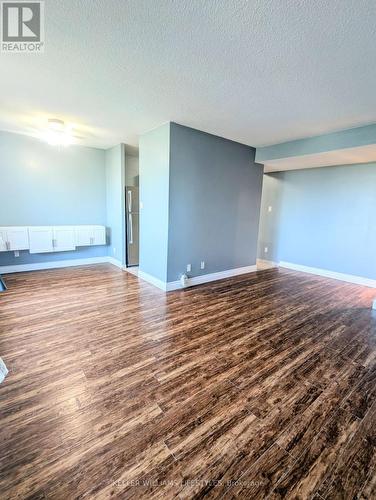 112 - 1105 Jalna Boulevard, London, ON - Indoor Photo Showing Other Room