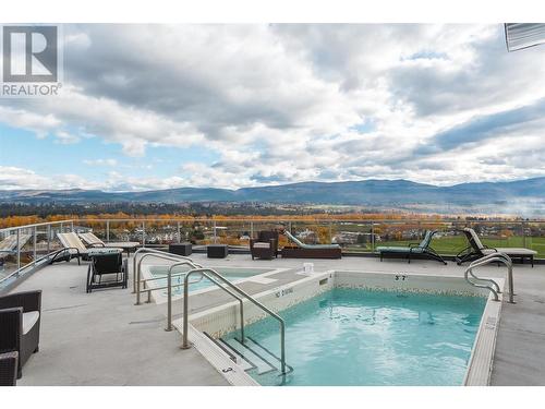 2040 Springfield Road Unit# 608, Kelowna, BC - Outdoor With In Ground Pool With View