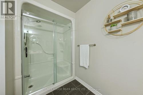 301 - 680 Gordon Street, Whitby, ON - Indoor Photo Showing Bathroom