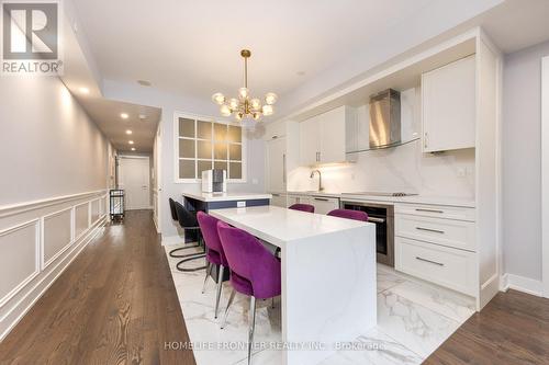 201 - 3018 Yonge Street, Toronto, ON - Indoor Photo Showing Kitchen With Upgraded Kitchen