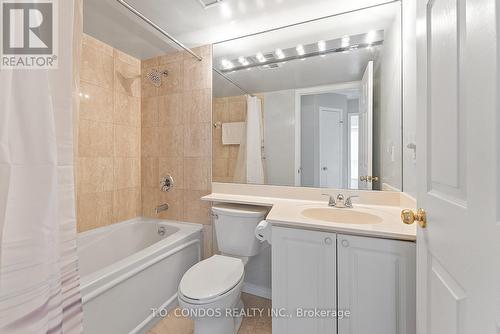 2002 - 909 Bay Street, Toronto, ON - Indoor Photo Showing Bathroom