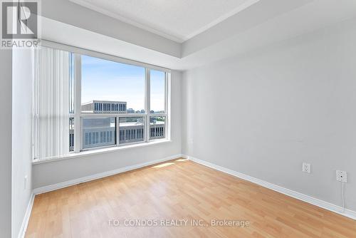 2002 - 909 Bay Street, Toronto, ON - Indoor Photo Showing Other Room