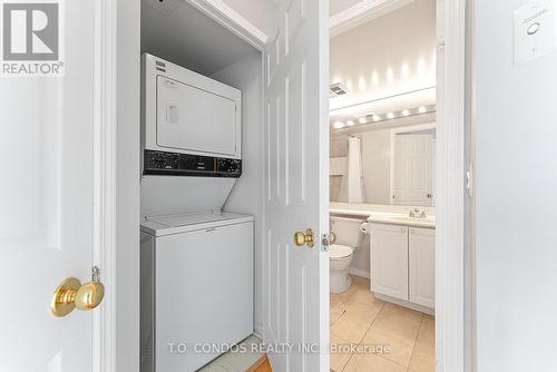 2002 - 909 Bay Street, Toronto, ON - Indoor Photo Showing Laundry Room