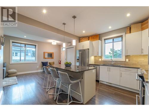 596 Braid Street, Penticton, BC - Indoor Photo Showing Kitchen With Stainless Steel Kitchen With Upgraded Kitchen