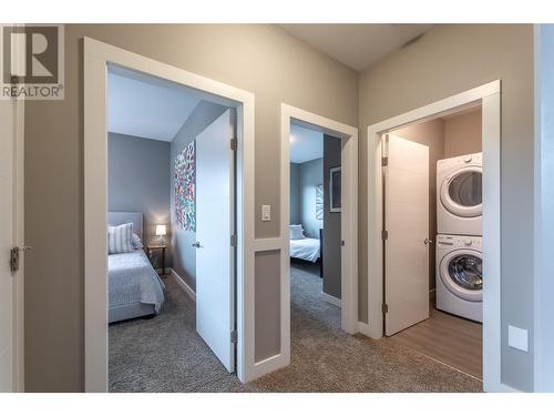 596 Braid Street, Penticton, BC - Indoor Photo Showing Laundry Room