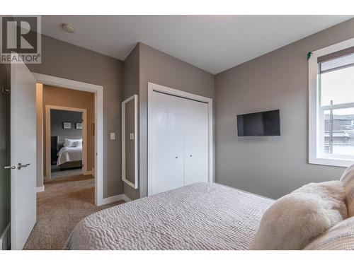 596 Braid Street, Penticton, BC - Indoor Photo Showing Bedroom
