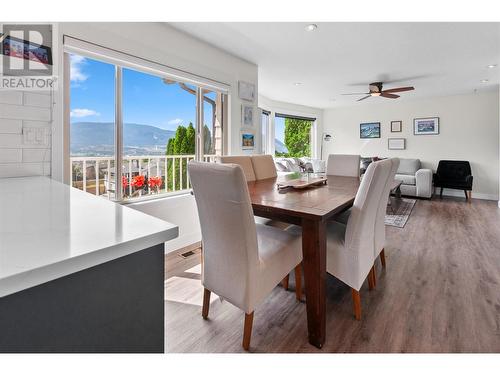 156 Dartmouth Place, Penticton, BC - Indoor Photo Showing Dining Room