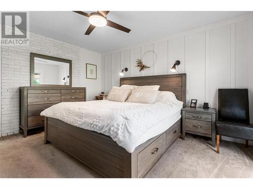 156 Dartmouth Place, Penticton, BC - Indoor Photo Showing Bedroom