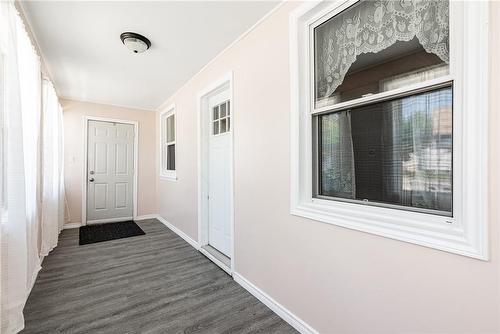 120 Clara Street, Thorold, ON - Indoor Photo Showing Other Room