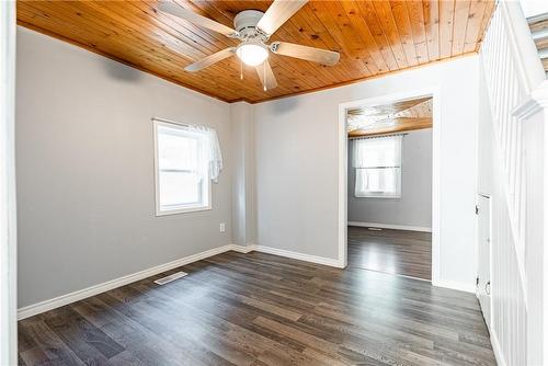 120 Clara Street, Thorold, ON - Indoor Photo Showing Other Room