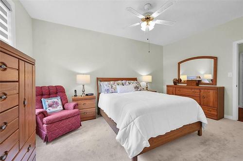 77 Boca Drive, Mount Hope, ON - Indoor Photo Showing Bedroom